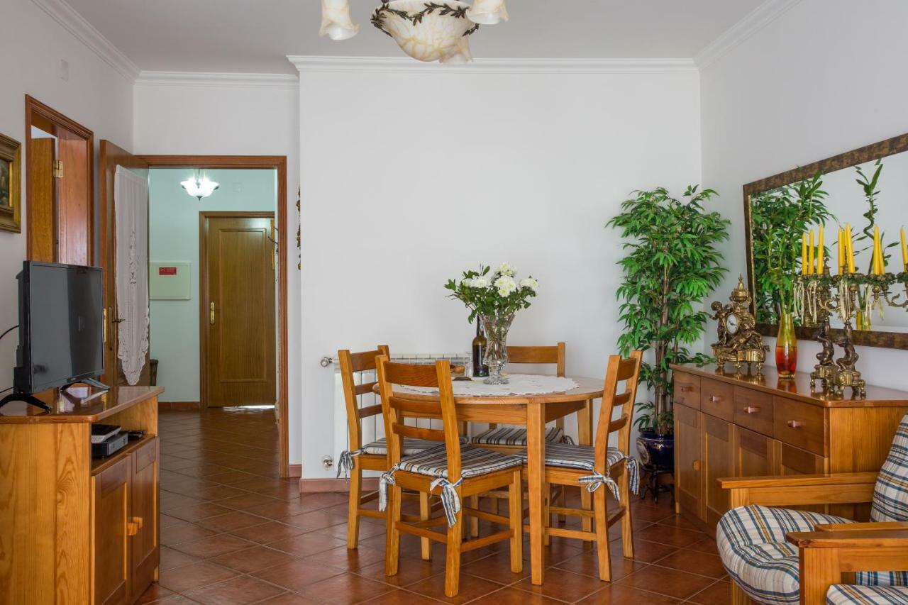 Elegant Sea View Apartment Nazaré Exteriör bild