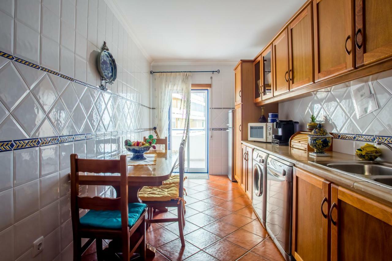 Elegant Sea View Apartment Nazaré Exteriör bild