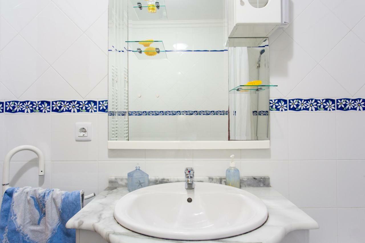 Elegant Sea View Apartment Nazaré Exteriör bild